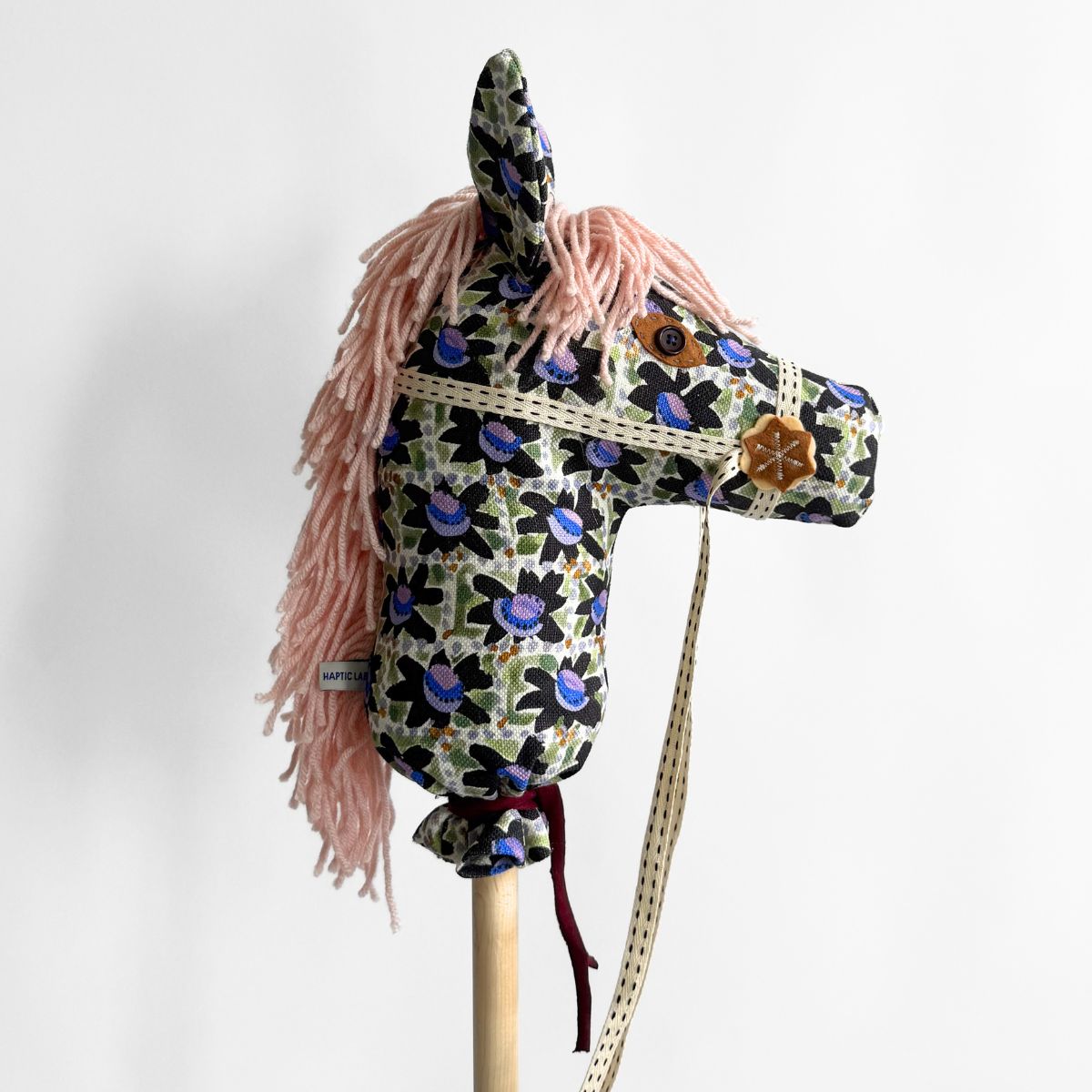 Robin Goodfellow - Hobby Horse