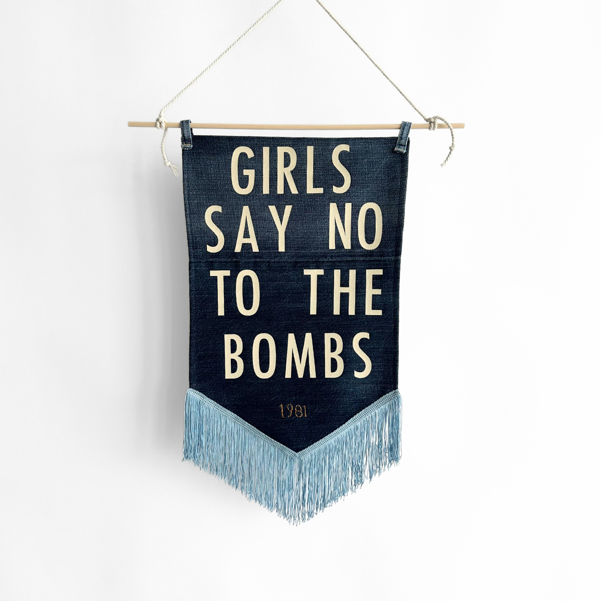 Mini: Girls Say No to the Bombs