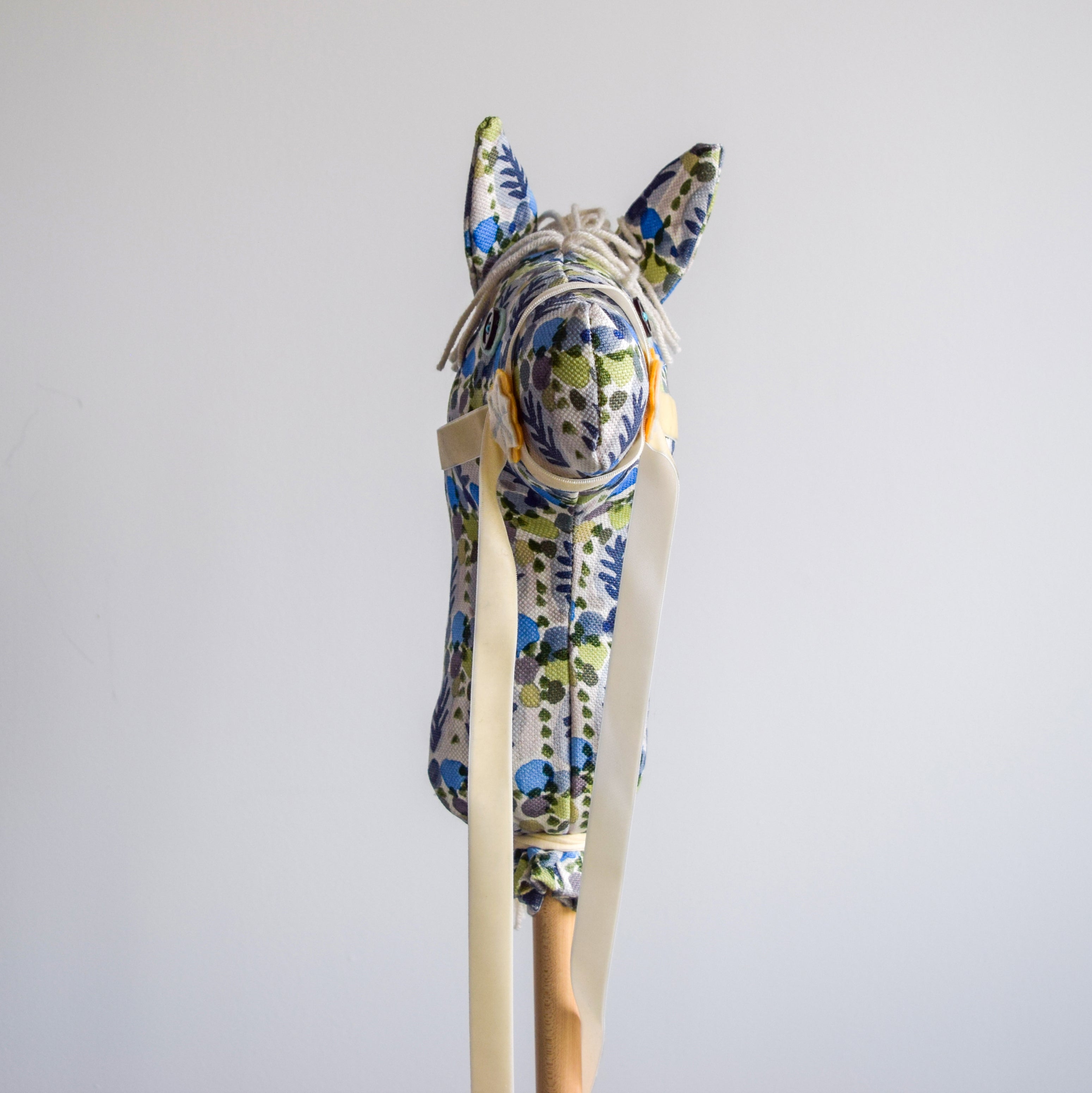 Peaseblossom - Hobby Horse