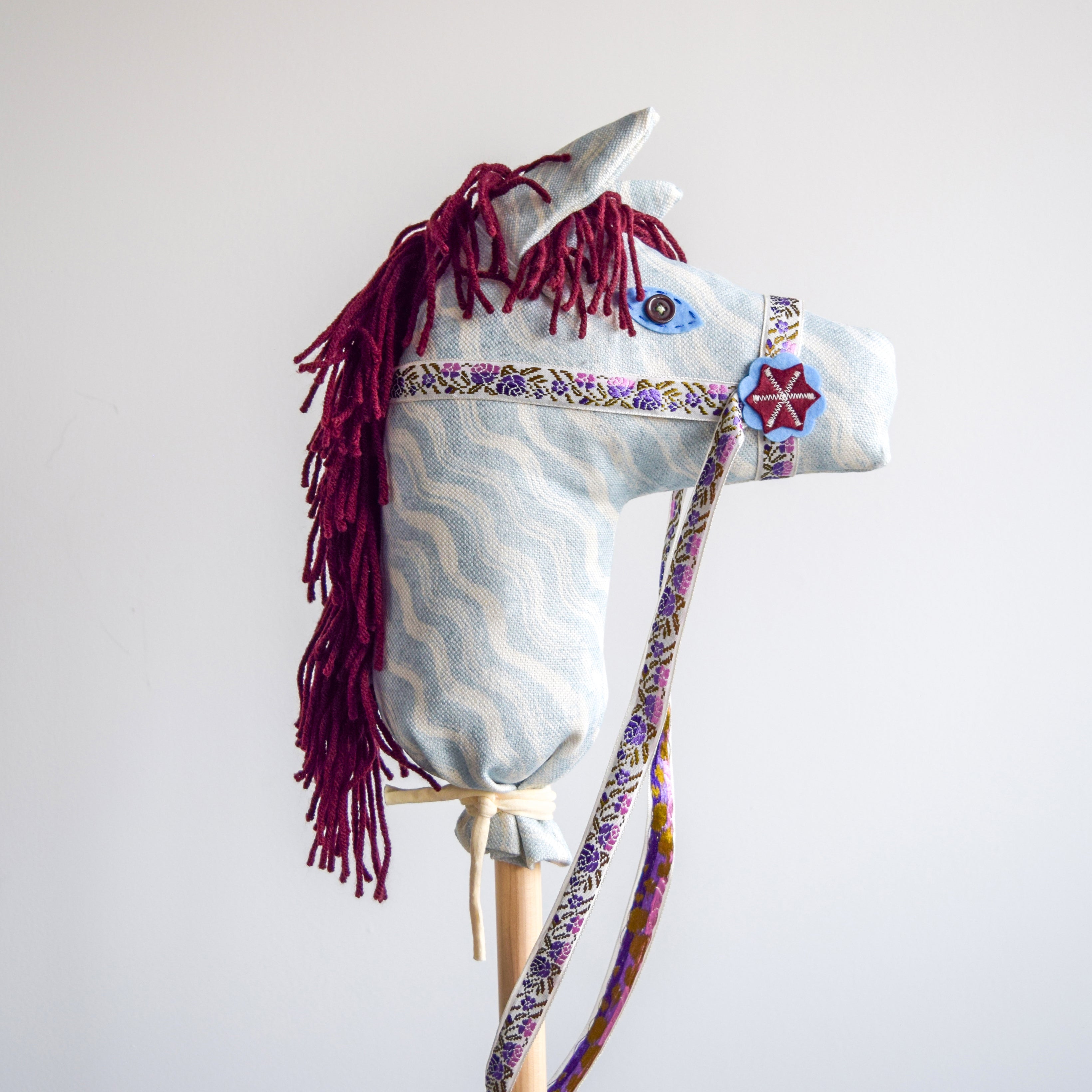 Titania - Hobby Horse