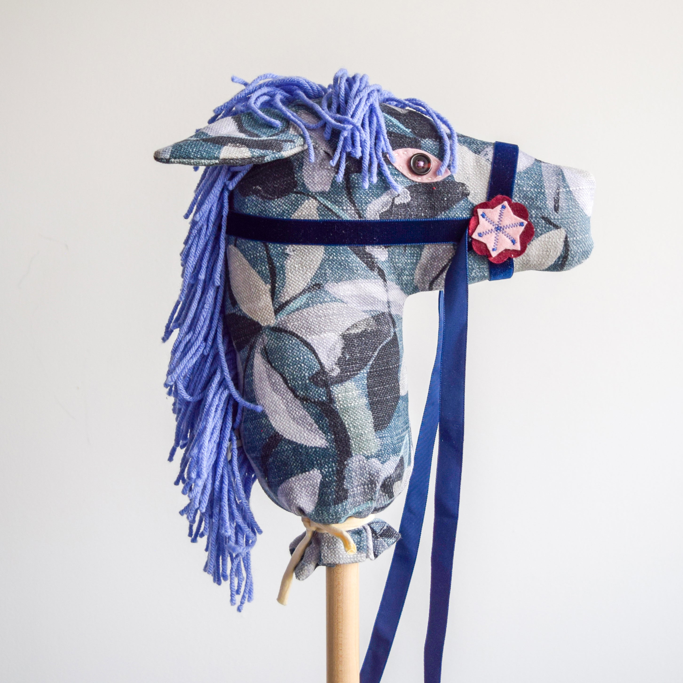 Oberon - Hobby Horse