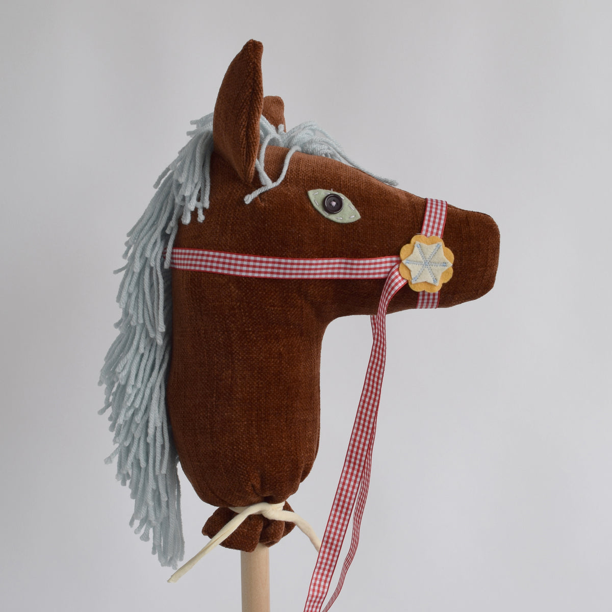 Red Delicious - Hobby Horse