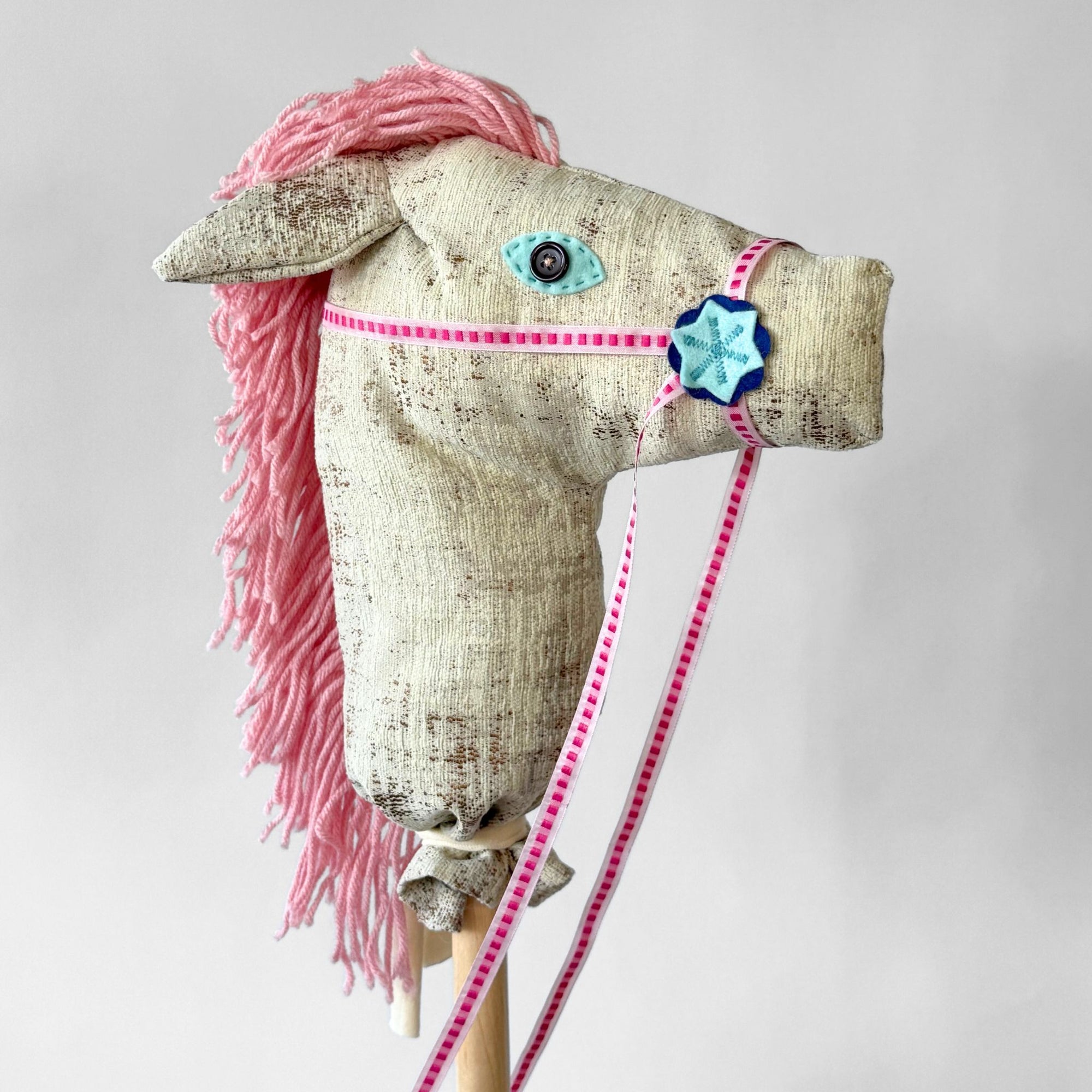 Strawberry Muffin - Hobby Horse