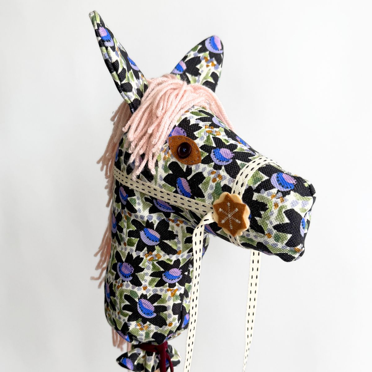 Robin Goodfellow - Hobby Horse