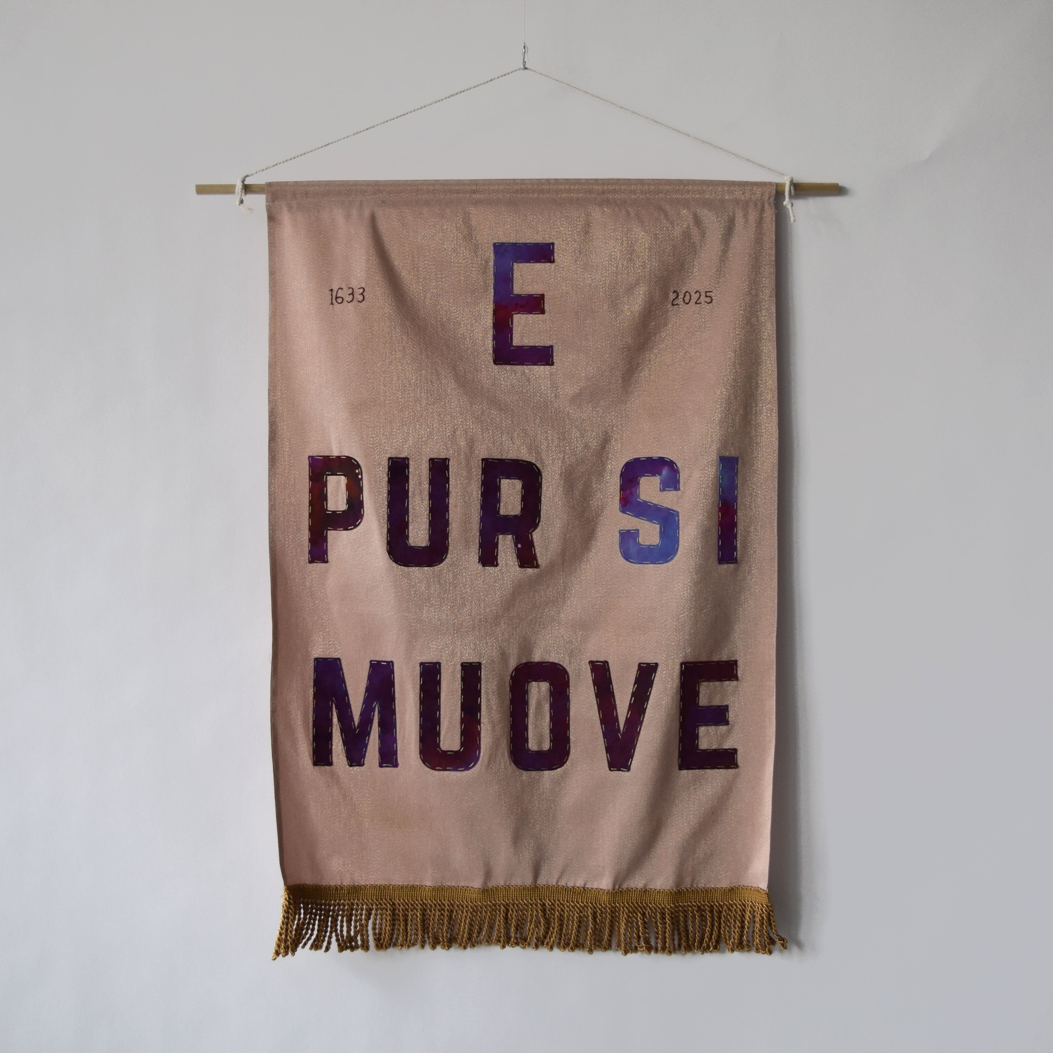 E pur si muove