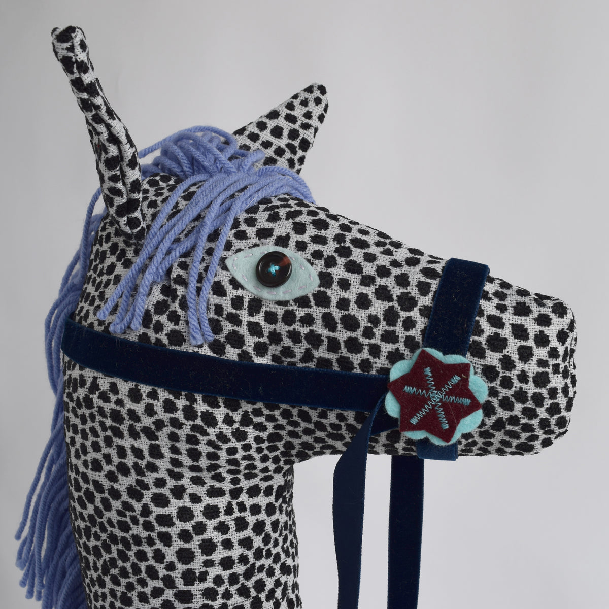 Pebble - Hobby Horse