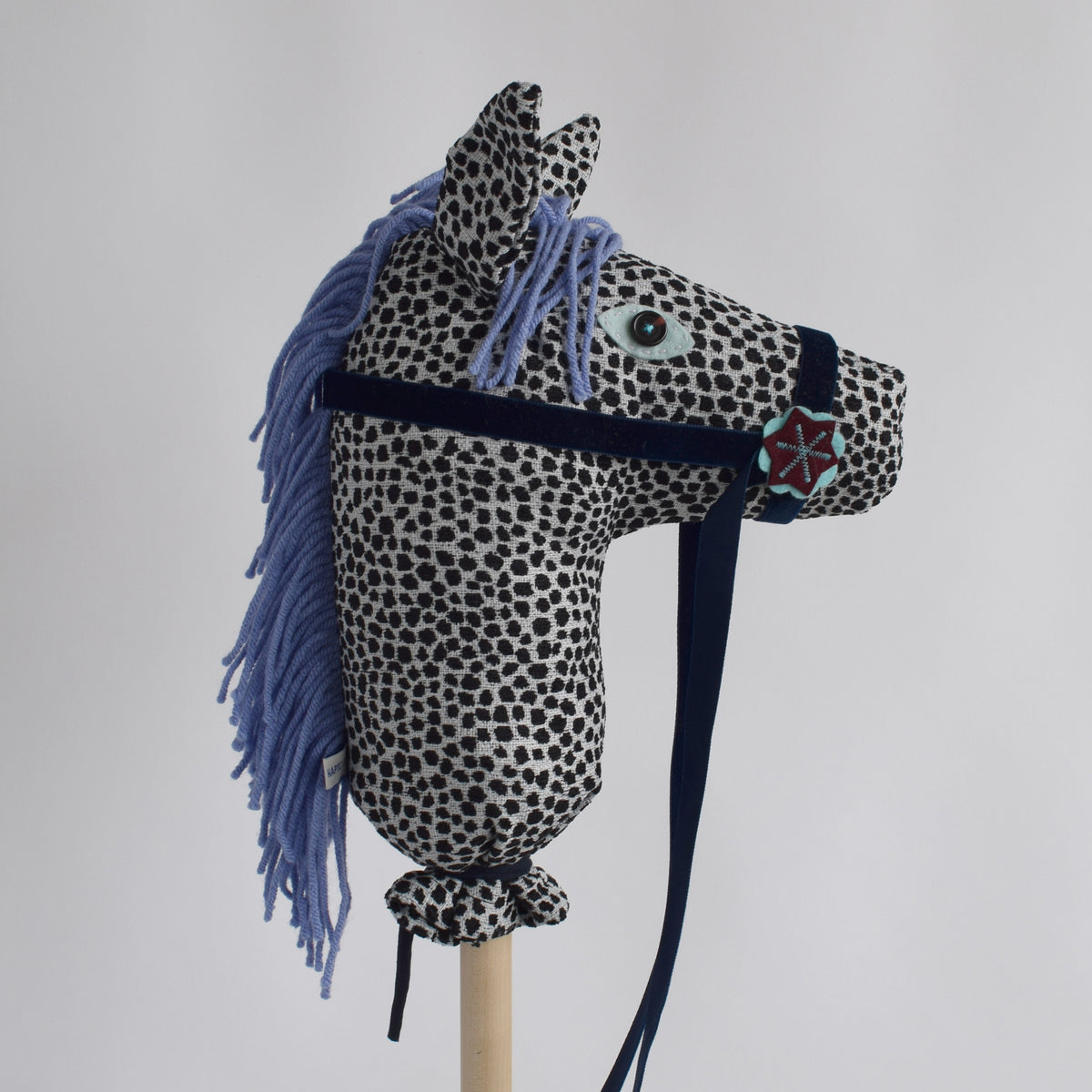 Pebble - Hobby Horse