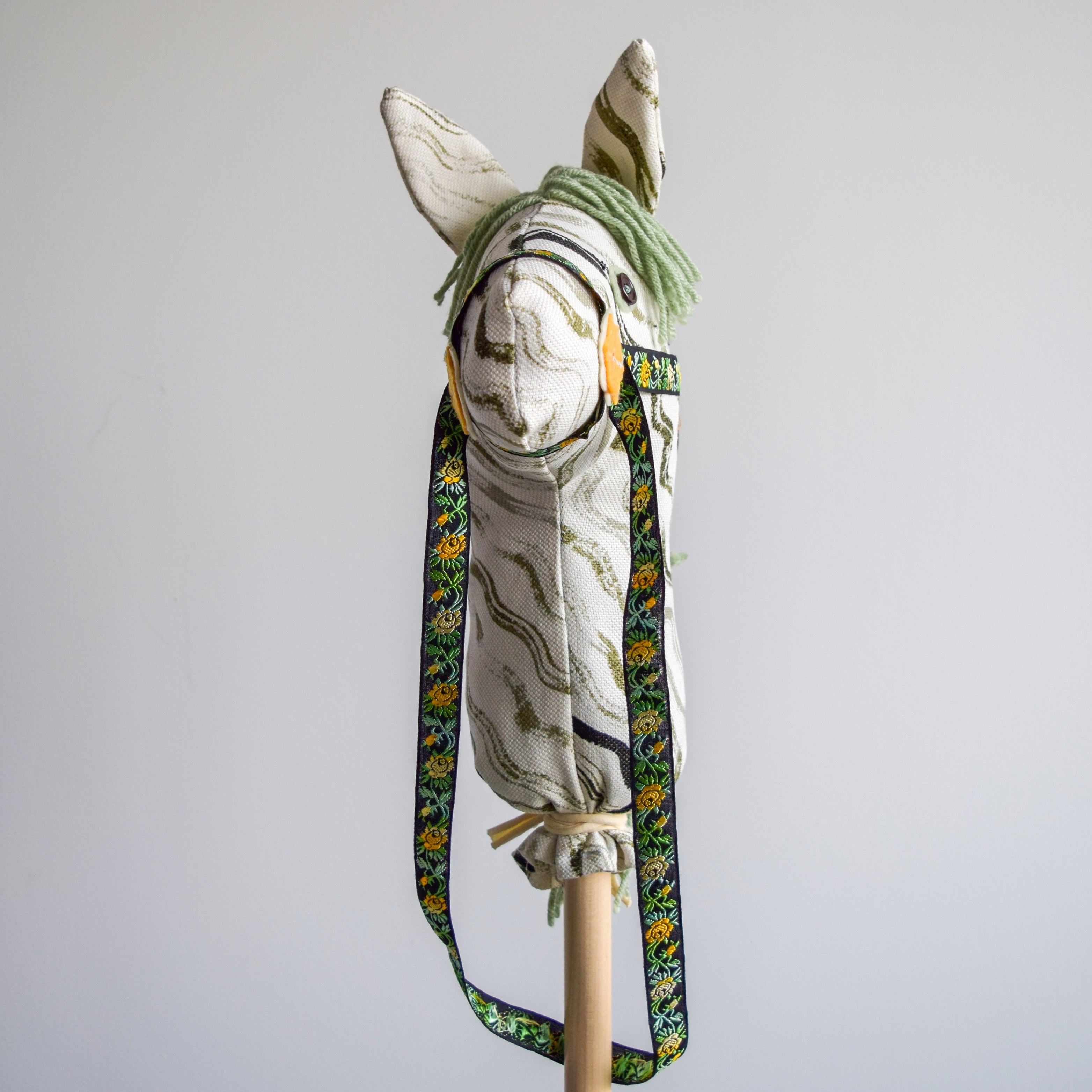 Titania - Hobby Horse
