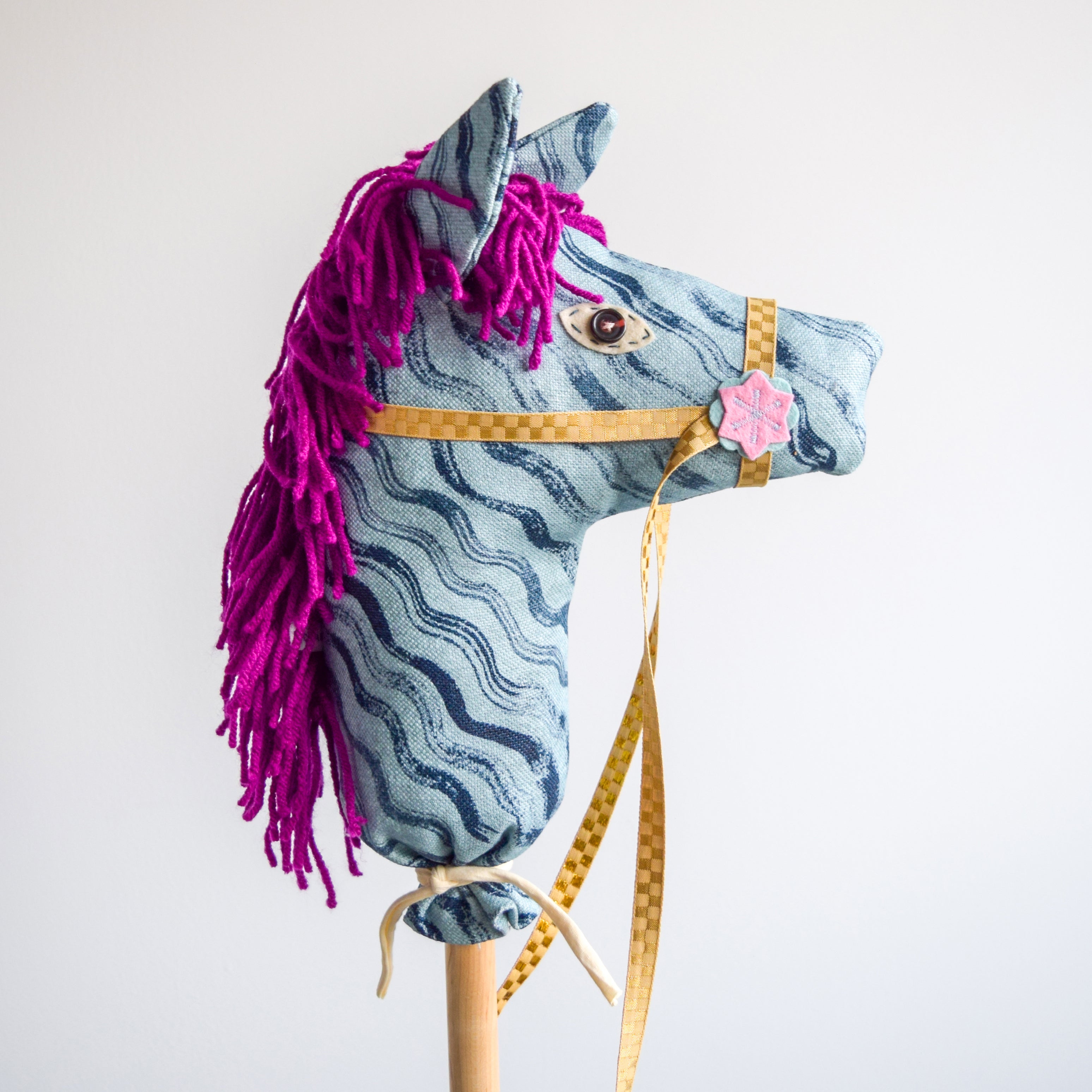 Titania - Hobby Horse