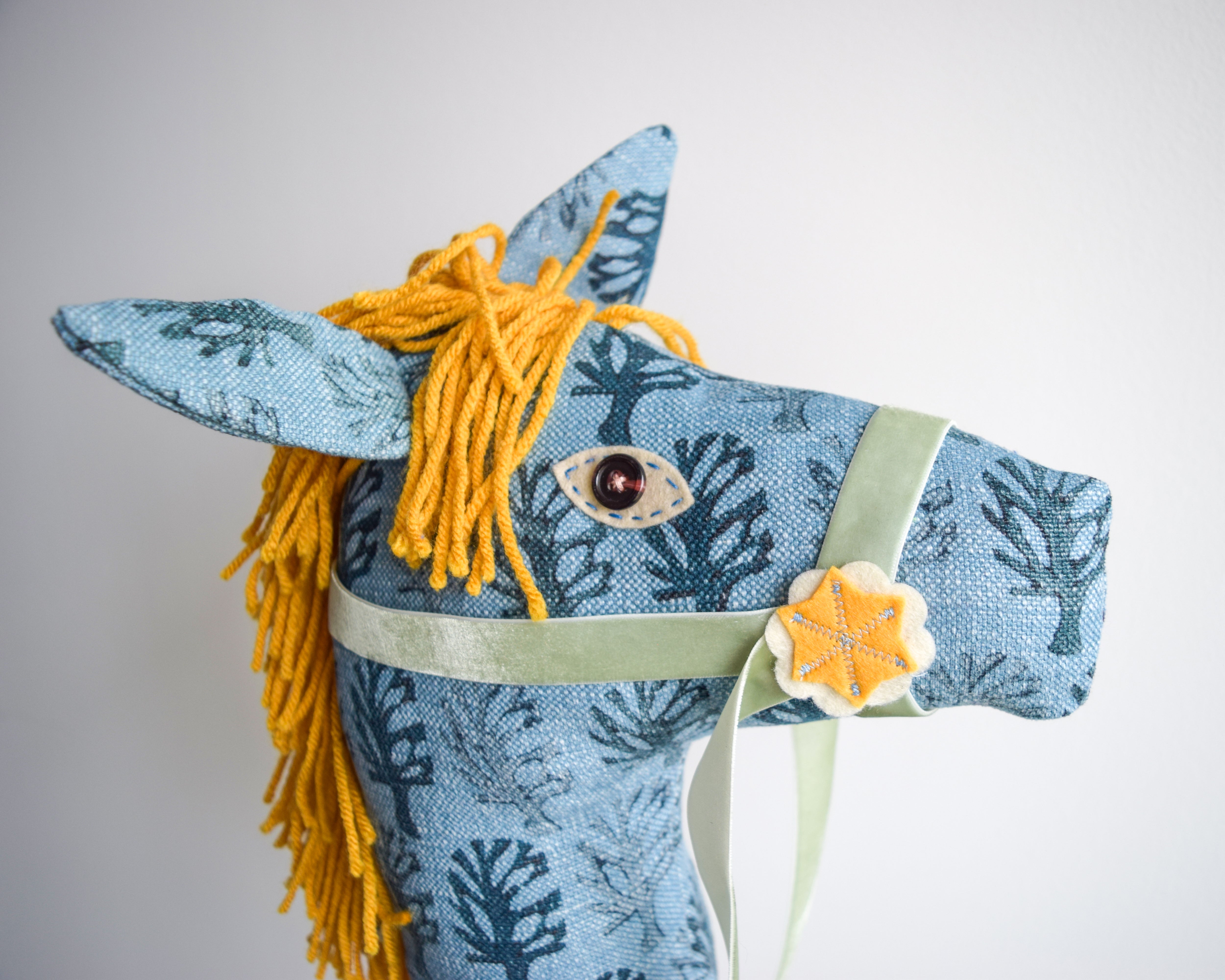 Cobweb - Hobby Horse