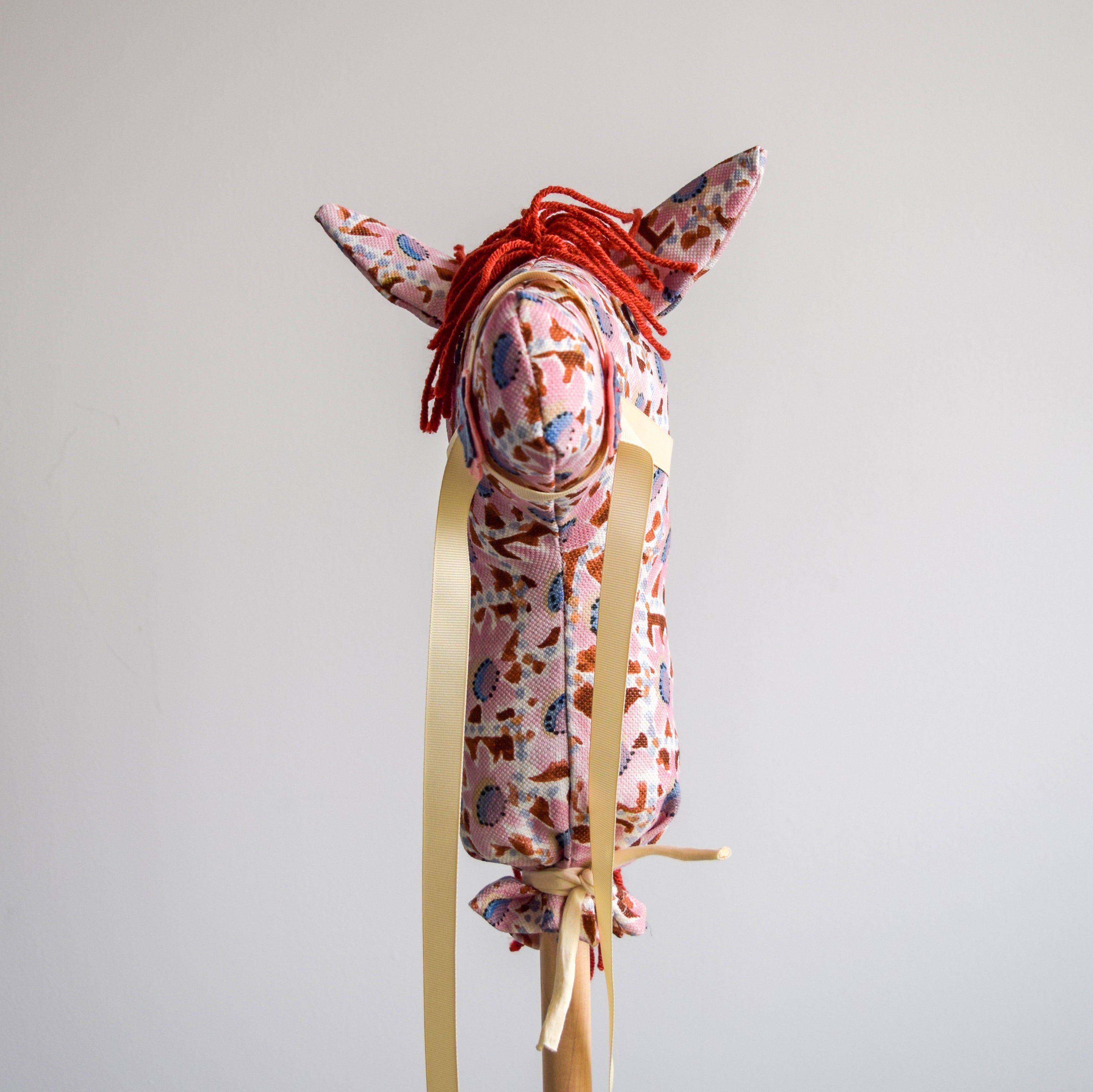 Robin Goodfellow - Hobby Horse