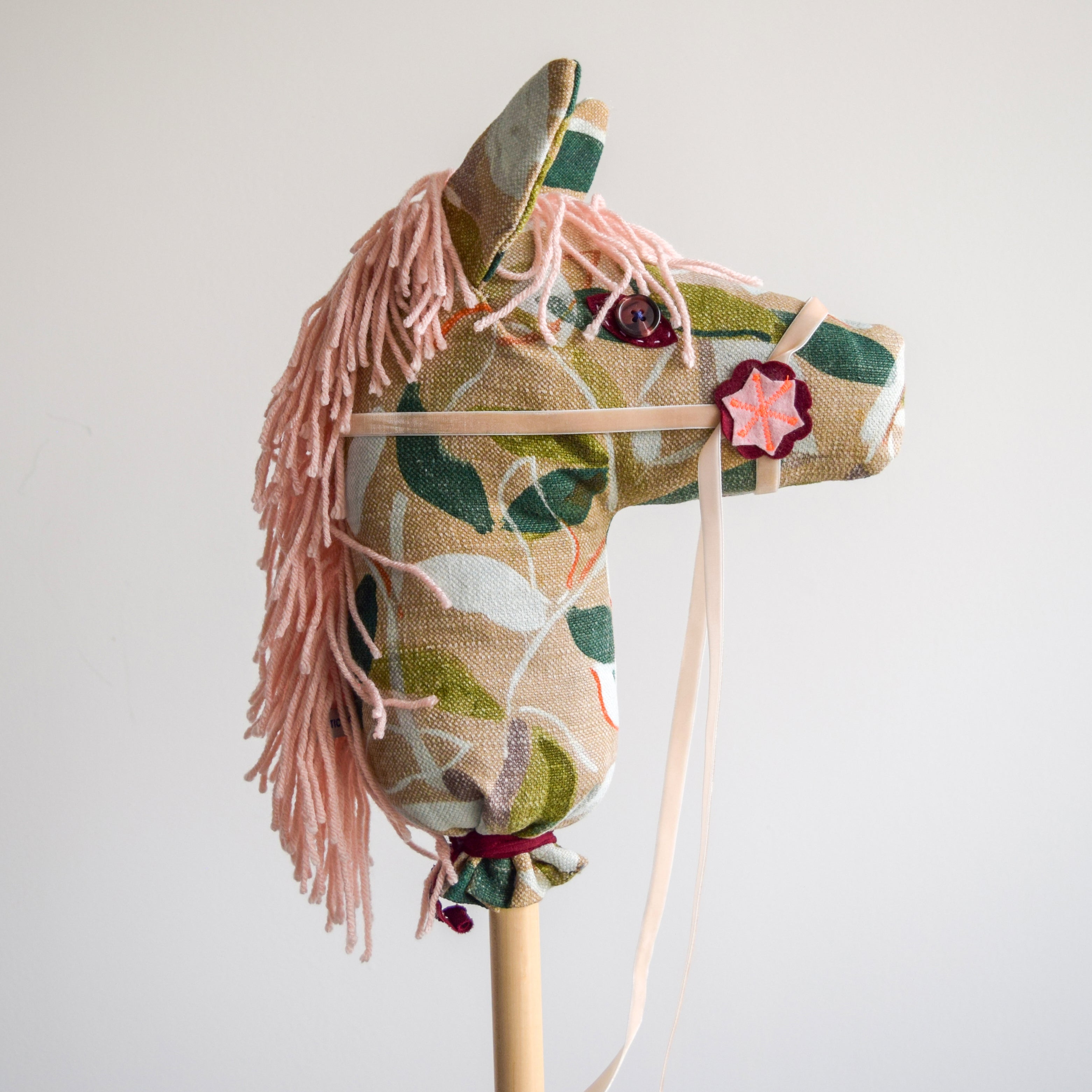 Oberon - Hobby Horse