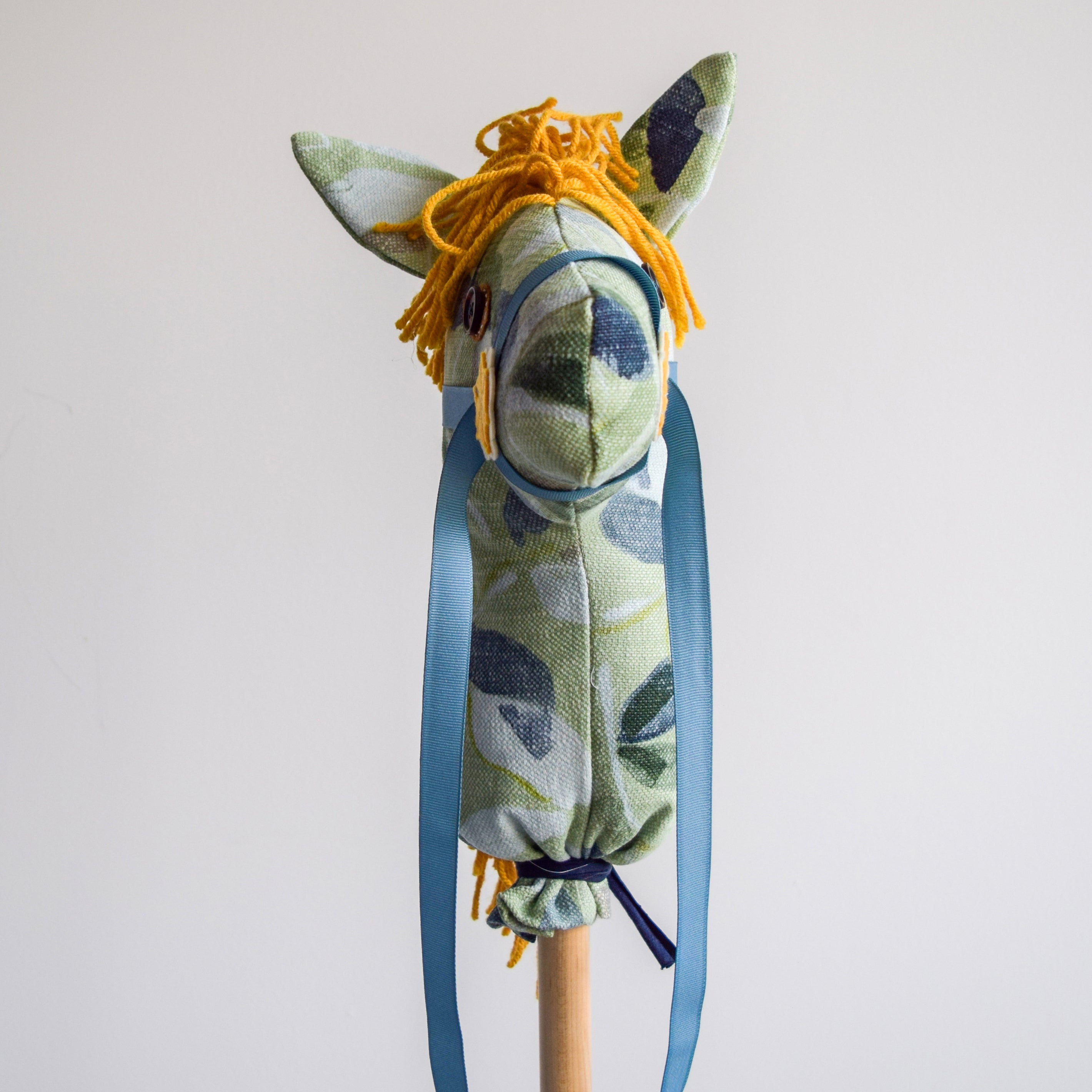 Oberon - Hobby Horse