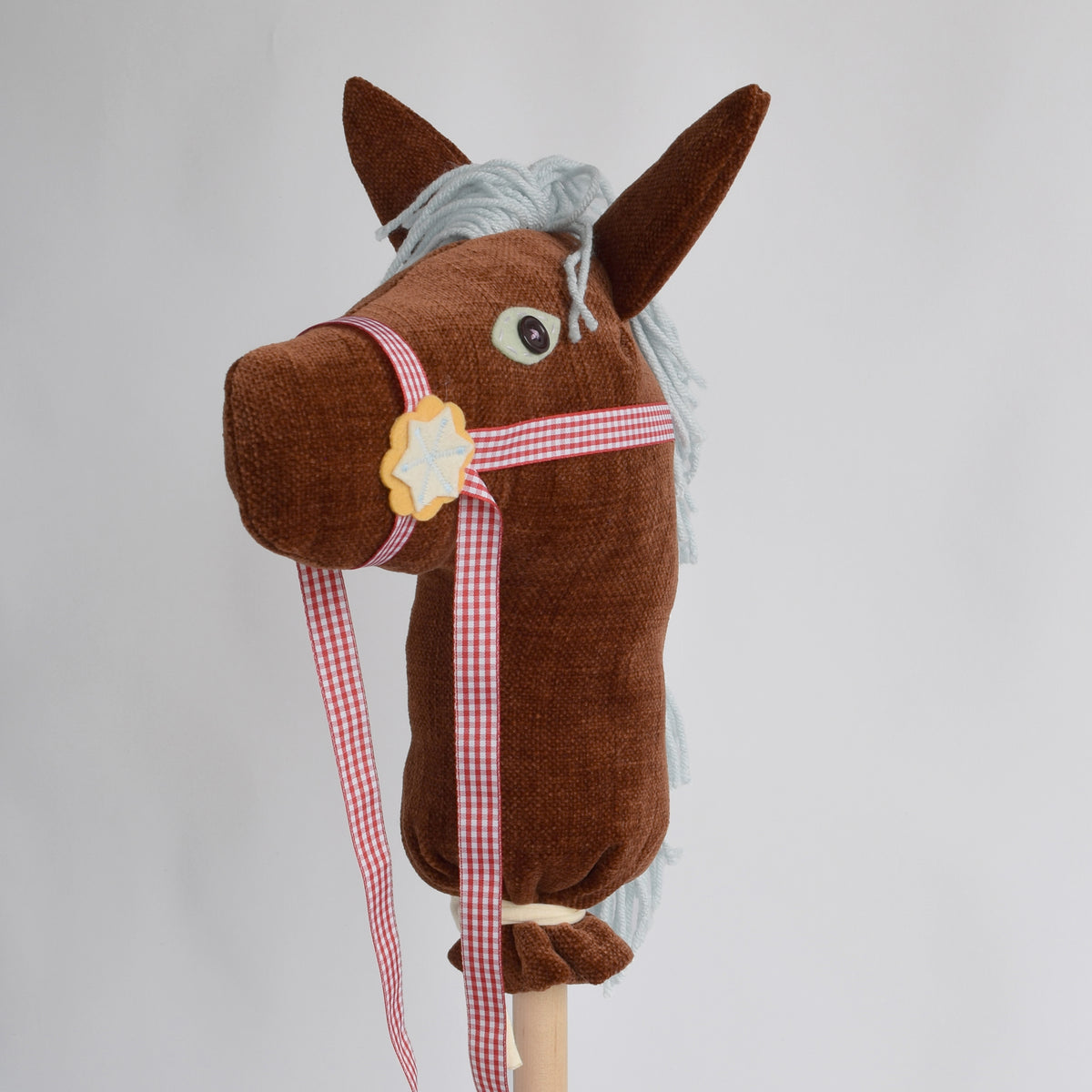 Red Delicious - Hobby Horse