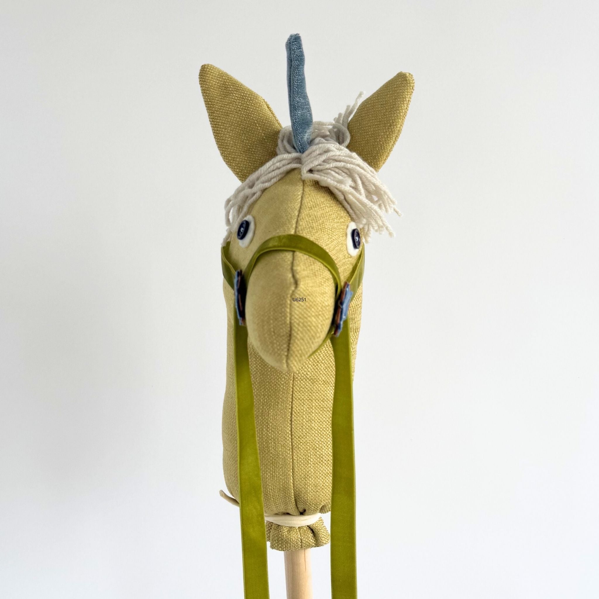 Golden Beauty - Unicorn Hobby Horse