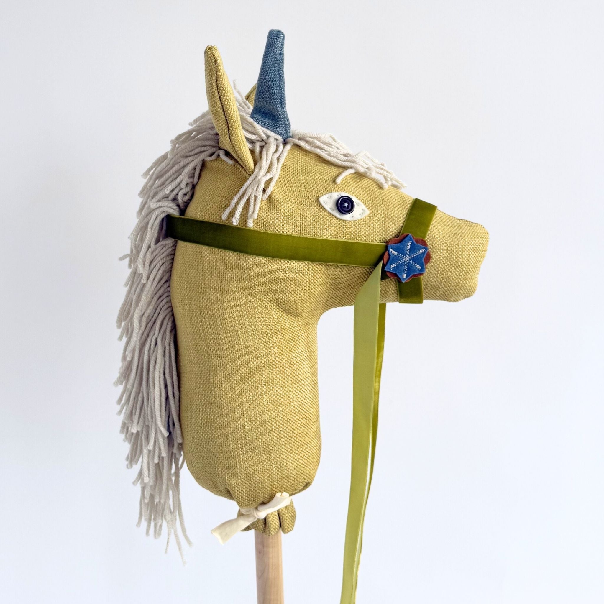 Golden Beauty - Unicorn Hobby Horse